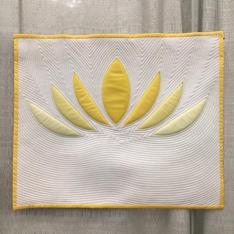 Crown by Yvonne Fuchs @quiltingjetgirl
